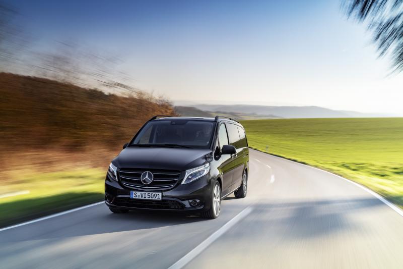 Comfortable private VTC car for wine tasting tour in Provence